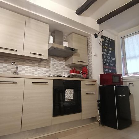Appartamento La Casa Di Leo Napoli Esterno foto